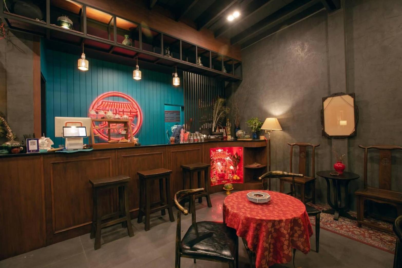 Caiyong Hometel & Cafe'S Studio Banguecoque Exterior foto
